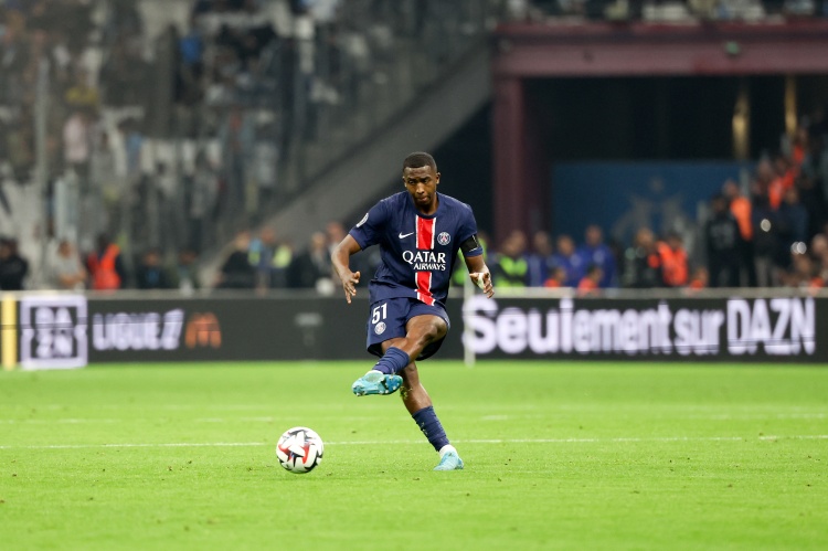 开云体育官网-帕乔：这周巴黎苦练了定位球防守 马尔基尼奥斯就像我的父亲