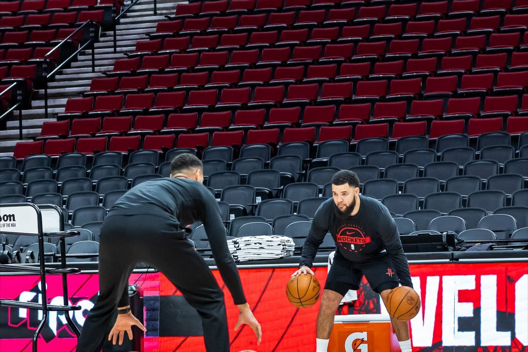 14个选秀权，还有多个可被交易球员！交易截止日前火箭会有动作吗